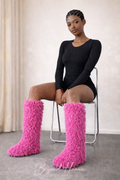 Main Character Shaggy Boots – Pink